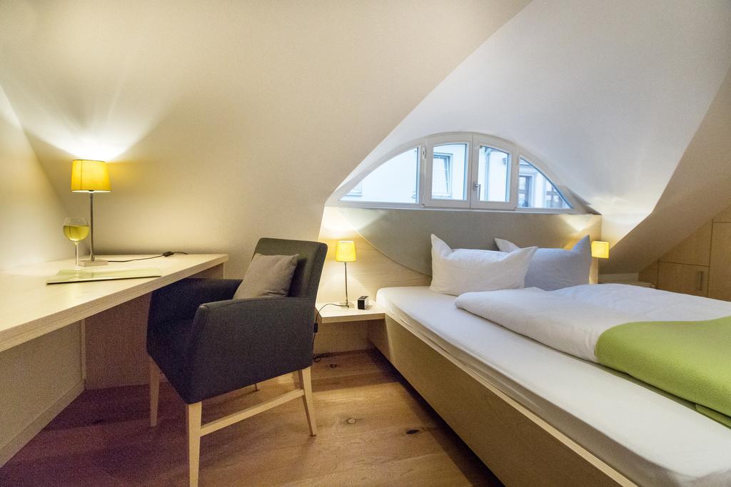 Hotel Am Markt Werder  Rum bild